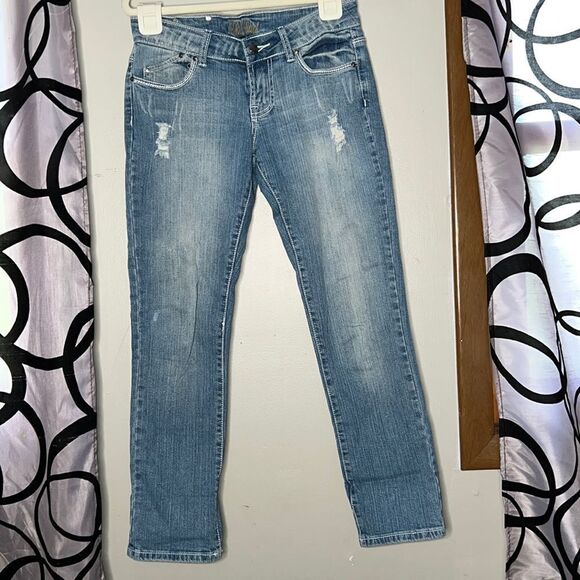 Red River Jeans embellished, distressed, cropped jeans, size 3 - Picture 1 of 12